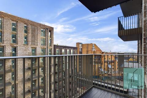 1 bedroom apartment to rent, Merino Gardens, London E1W