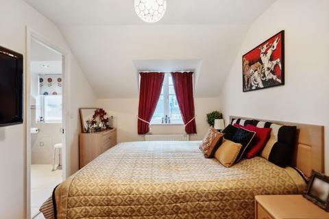 4 Old School Road, Uxbridge, UB8 3WE