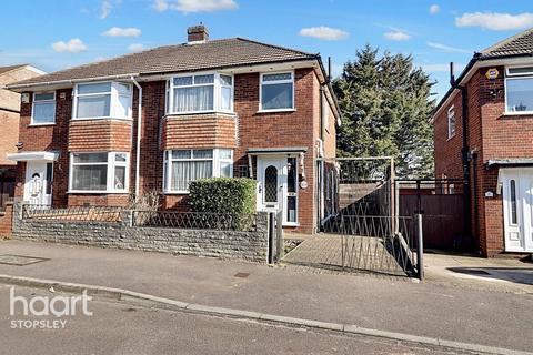 3 bedroom semi-detached house for sale, Silecroft Road, Luton