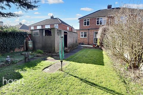 3 bedroom semi-detached house for sale, Silecroft Road, Luton