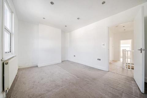 20 Barossa Road, Camberley, GU15 4JE