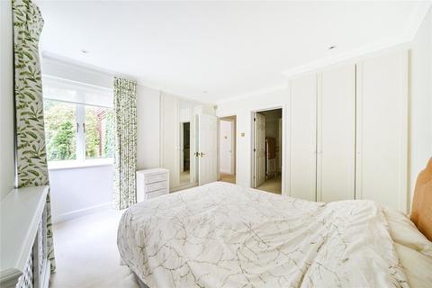 2 bedroom flat for sale, Carrington Place, Esher Park Avenue, Esher, KT10