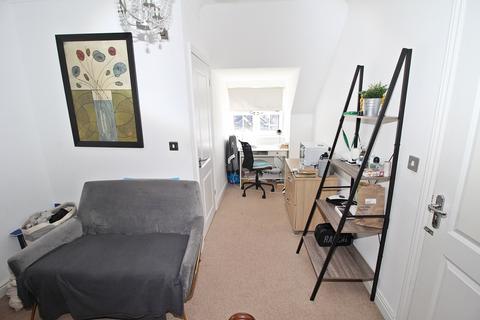 8 Ashton Gate, Flitwick, Bedford, MK45 1AG