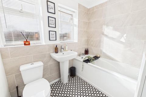 10 Ambleside Drive, Worcester, WR4 9DH