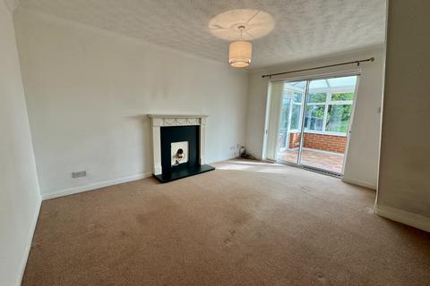 2 bedroom end of terrace house for sale, Inglefield Close, Beverley, HU17 8XG