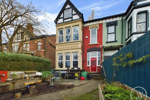 6 bedroom semi-detached house for sale, Harehills Avenue, Leeds