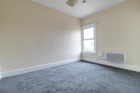 Studio to rent, Samuel Street, Bloxwich, Walsall