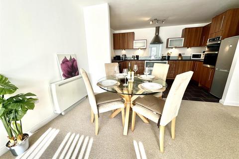 2 bedroom apartment for sale, St. Catherines Court, Marina Swansea