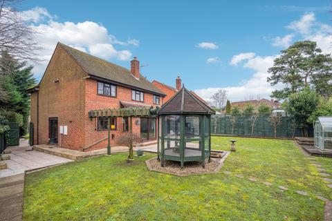 5 bedroom detached house for sale, Beech Park, Little Chalfont