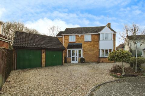 4 bedroom detached house for sale, Harebell Close, Swindon, SN25