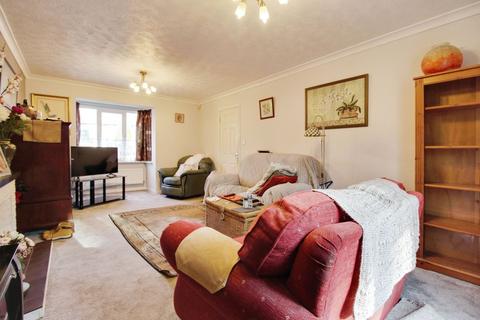 4 bedroom detached house for sale, Harebell Close, Swindon, SN25