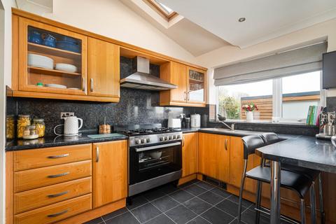 6 Driftholme Road, Drighlington, Bradford, BD11 1LR