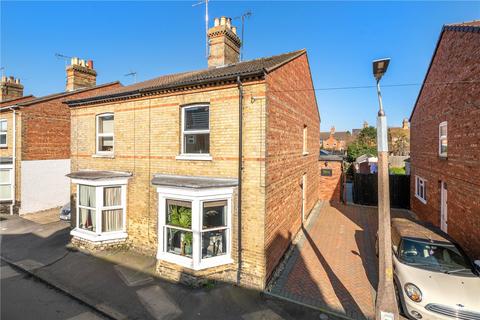 3 bedroom semi-detached house for sale, Gladstone Street, Bourne, PE10