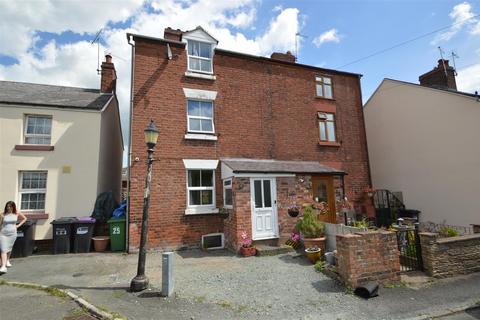 3 bedroom end of terrace house for sale, Orchard Street, Oswestry, SY11