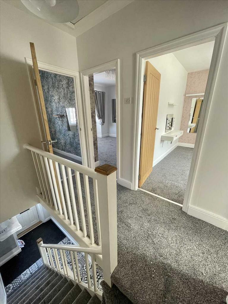 Stairs/landing