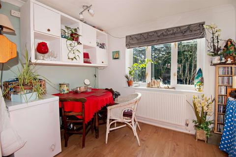 2 bedroom terraced house for sale, Oakdene, Chobham GU24