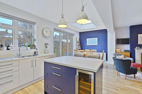 4 bedroom end of terrace house for sale, Princes Road, Buckhurst Hill, IG9