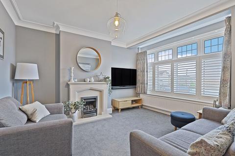 4 bedroom end of terrace house for sale, Princes Road, Buckhurst Hill, IG9