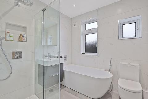 4 bedroom end of terrace house for sale, Princes Road, Buckhurst Hill, IG9