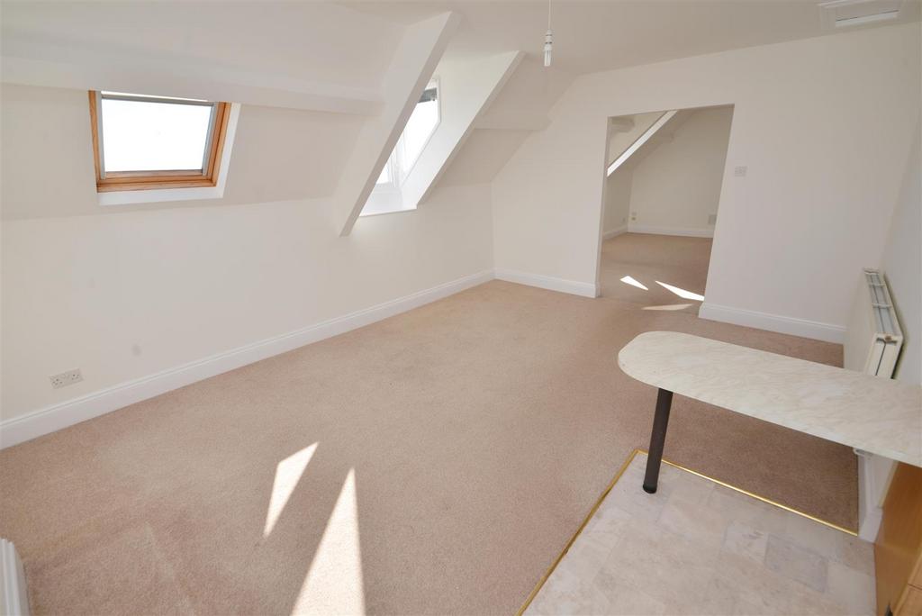 Kitchen & Dining Room