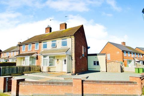 4 bedroom semi-detached house for sale, Valley Drive, Leicester, LE3