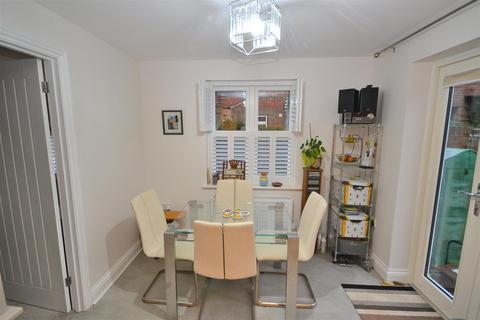 3 bedroom end of terrace house for sale, Colliton Street, Dorchester