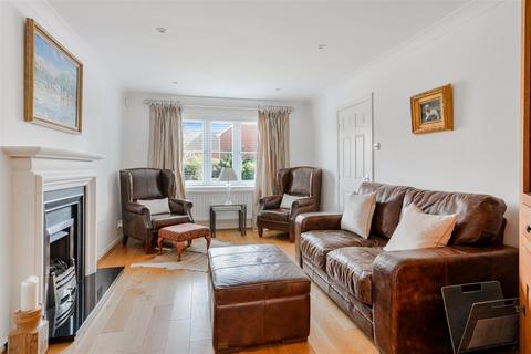 1 Cavell Way, Epsom, KT19 7DG
