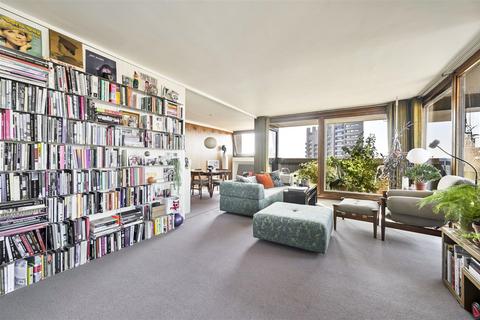 3 bedroom apartment for sale, Barbican, London EC2Y