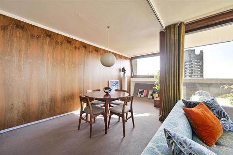 3 bedroom apartment for sale, Barbican, London EC2Y