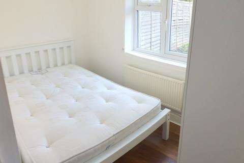 1 bedroom flat to rent, Raveley Street, London NW5