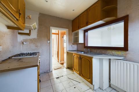 4 bedroom terraced house for sale, Broadmead Avenue, Abington, Northampton, NN3 2QX