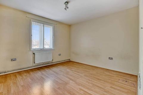 2 bedroom apartment for sale, at Flat 25 Academia Way, London, London N17