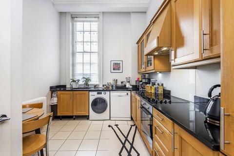 3 bedroom flat for sale, Lingard Avenue, London NW9