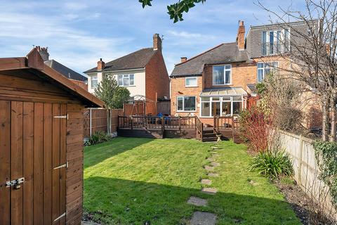 3 bedroom semi-detached house for sale, Mayfield Drive, Loughborough LE11