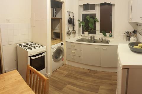 2 bedroom flat to rent, Buttesland Street, London N1