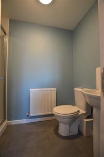 4 bedroom end of terrace house to rent, Hexham Gardens, Blyth NE24