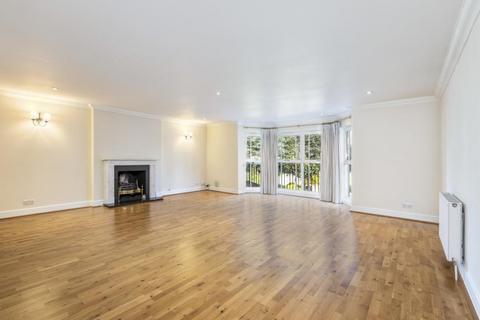 5 bedroom townhouse to rent, St Anns Park, Virginia Water