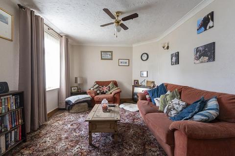 3 bedroom end of terrace house for sale, Mayfield Road, Yeovil