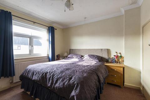 3 bedroom end of terrace house for sale, Mayfield Road, Yeovil