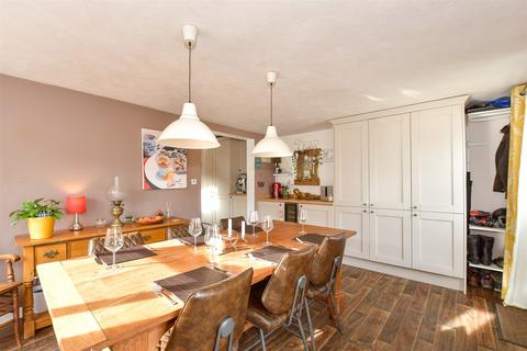 2 bedroom semi-detached house for sale, Baker Street, Uckfield, East Sussex