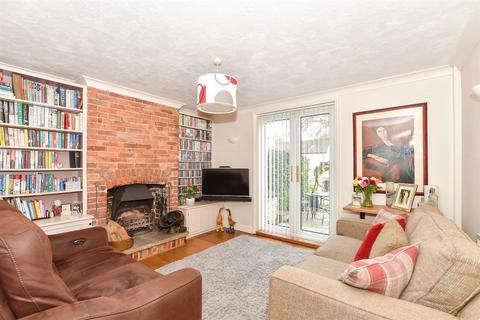 2 bedroom semi-detached house for sale, Baker Street, Uckfield, East Sussex