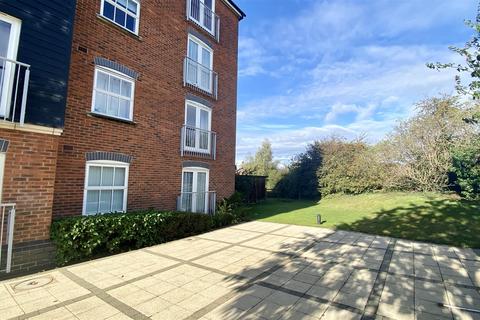 2 bedroom apartment for sale, Long Meadow Drive, Hinckley