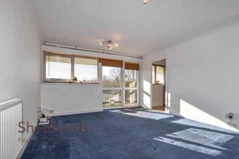 1 bedroom flat for sale, Hillside, Hoddesdon EN11