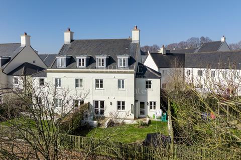 4 bedroom semi-detached house for sale, Princes Tower Road, St Saviour, Jersey. JE2 7BE