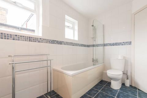 2 bedroom flat to rent, Meon Road, Acton, London, W3