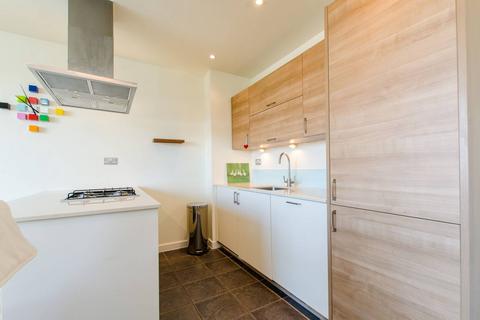 2 bedroom flat to rent, Park View Court, Bow, London, E3