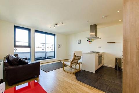 2 bedroom flat to rent, Park View Court, Bow, London, E3