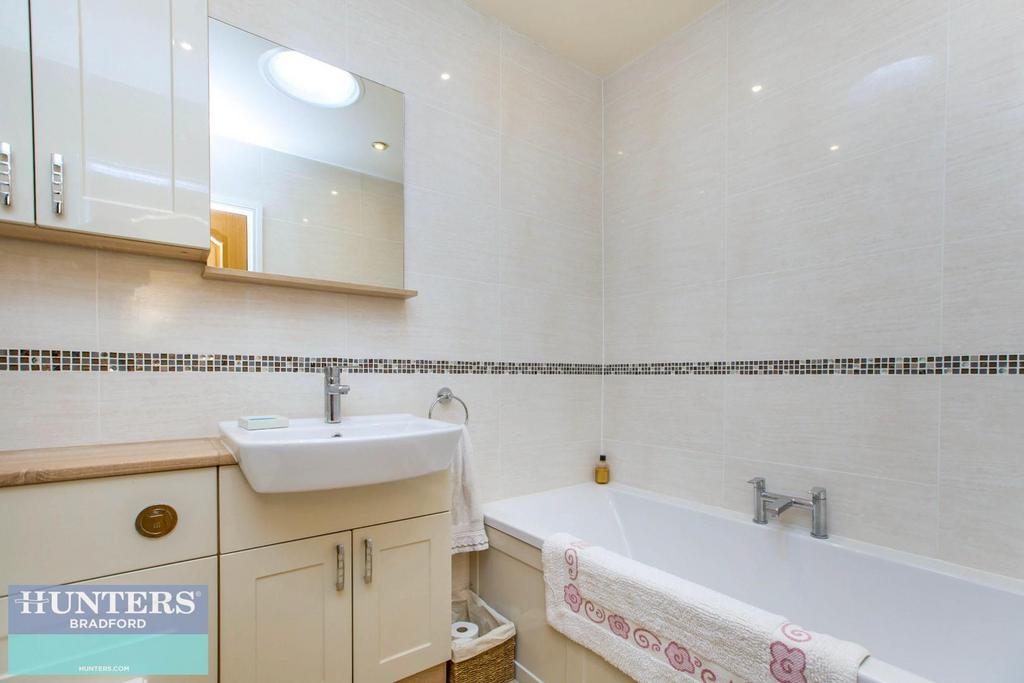 11 thorn drive 020.jpg