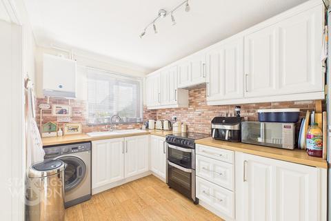 2 bedroom semi-detached house for sale, Meadowvale, Norwich