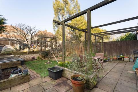 4 bedroom house for sale, Henfield Way, Hove